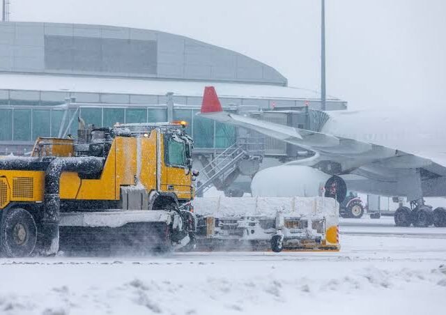 How Proactive Snow Management Supports Smooth Commercial Operations