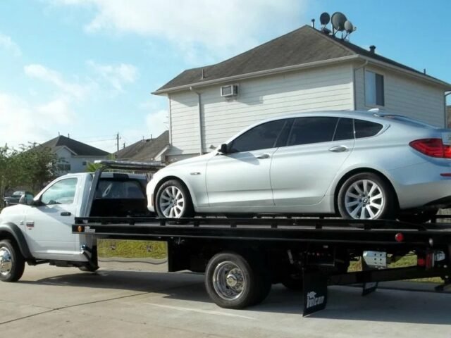 Towing Services in Jacksonville: What to Know Before You Call